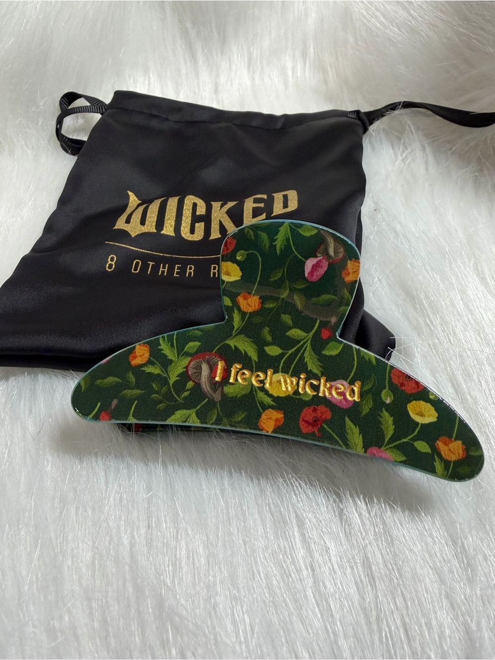 8 OTHER REASONS I Feel Wicked Claw Clip with Dust Bag